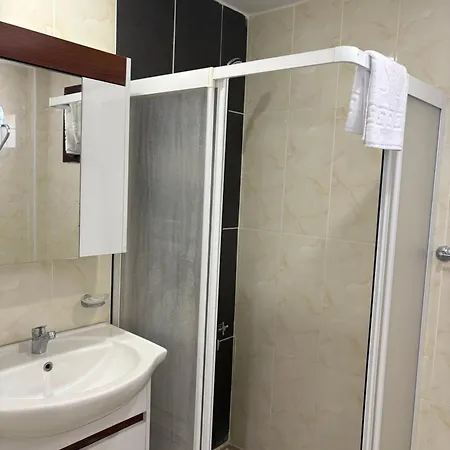 Hotel Sunport Krini