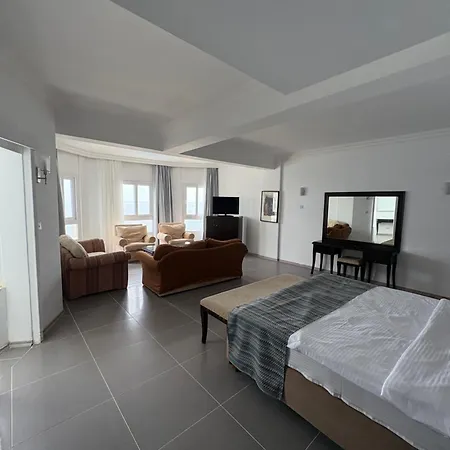 Sunport Hotel Krini